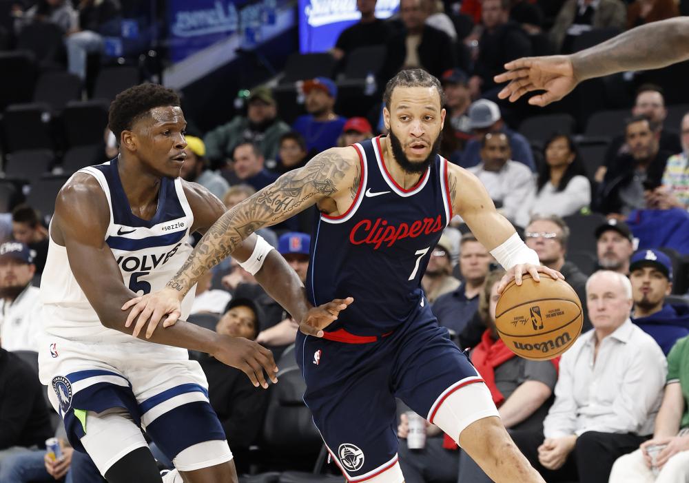 争议并存 争议并存