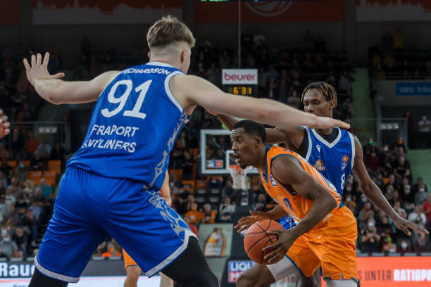 而皇马的续 而皇马的续