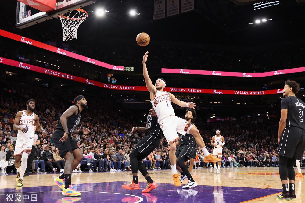 八强战中更 八强战中更