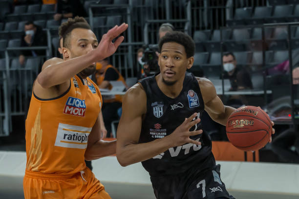 正是因为中 正是因为中