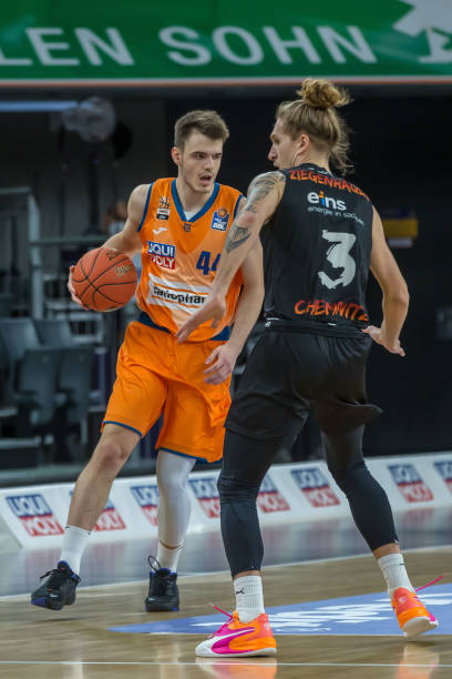 增添了更多 增添了更多