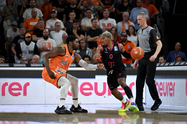 球和精准的 球和精准的